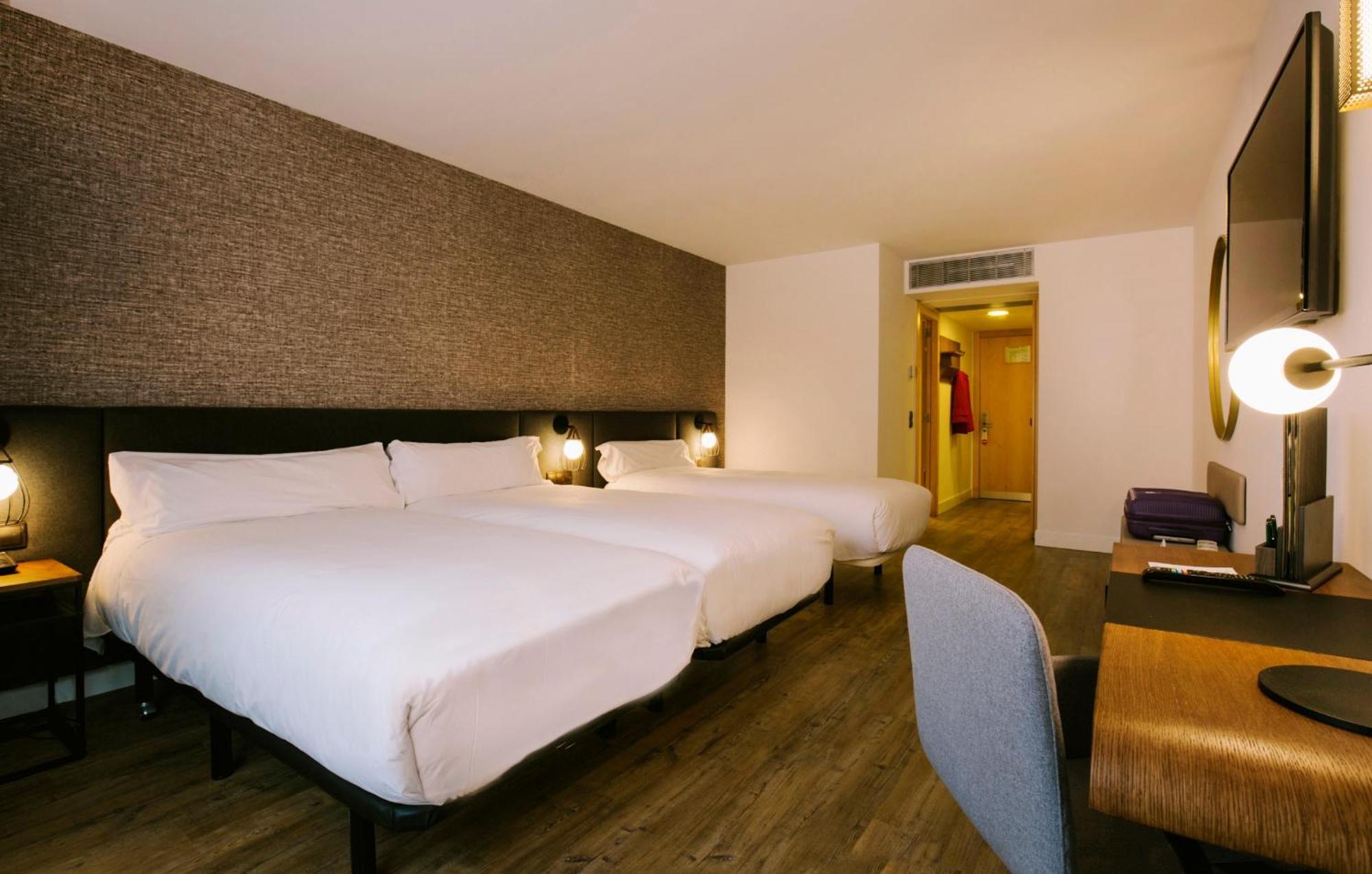 Yomo Centric Hotel Andorra la Vella Phòng bức ảnh